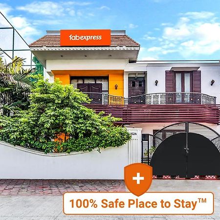 Fabexpress Nestlay Rooms - 100M From Velammal Hall, Moggappair Chennai Exterior photo