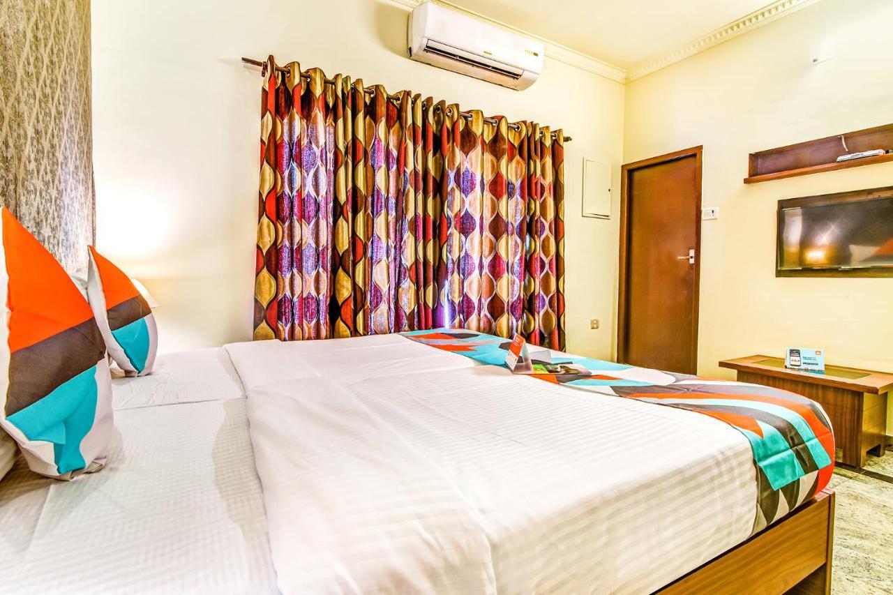 Fabexpress Nestlay Rooms - 100M From Velammal Hall, Moggappair Chennai Exterior photo
